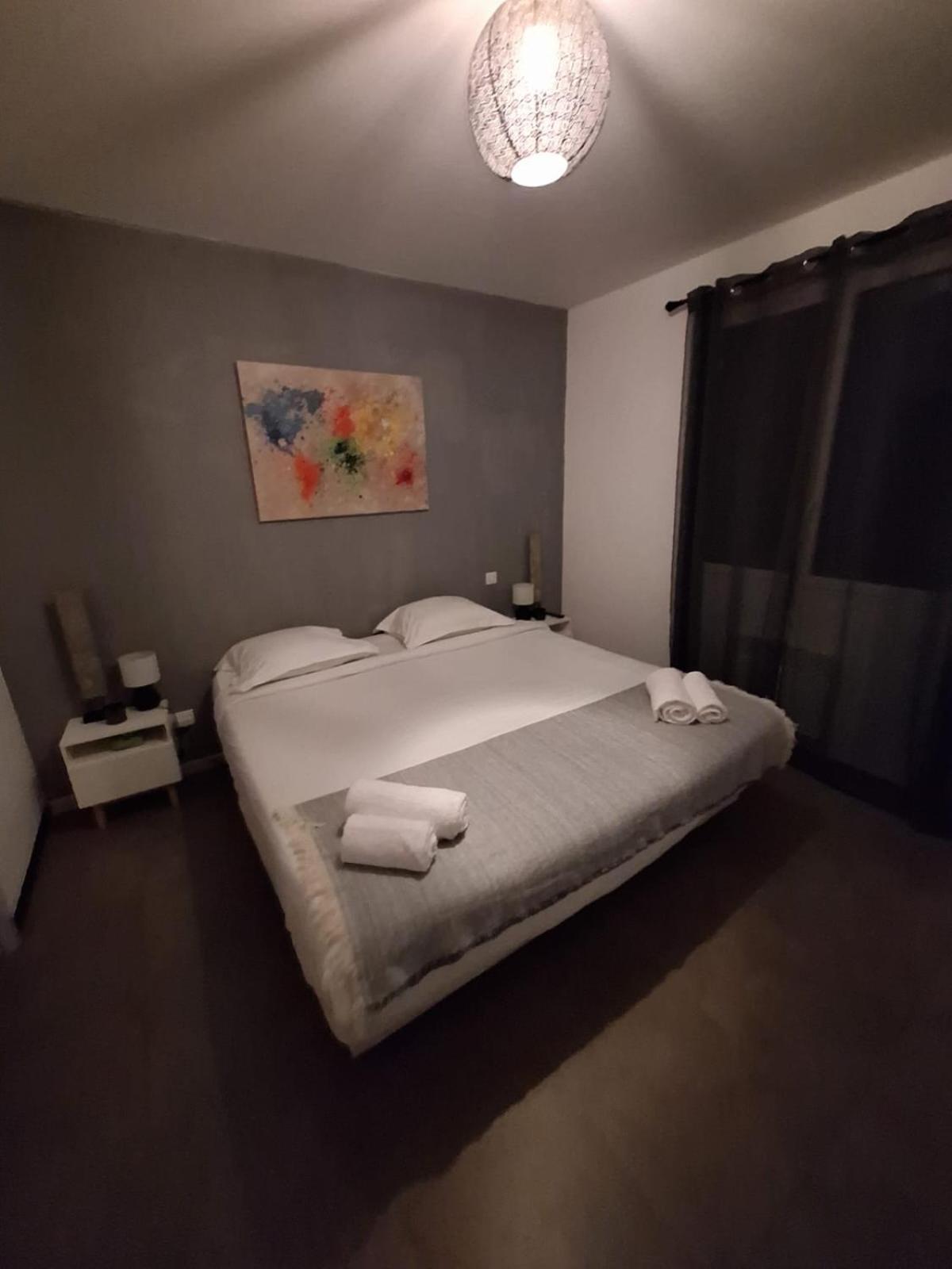 F2 Salines De Vecchio Apartment